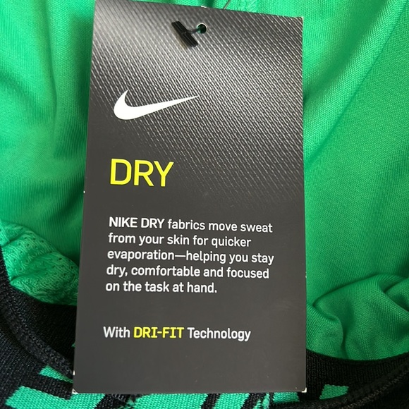 SOLD NWT Mens Nike Dri-Fit Large basketball running athletic training shorts - Picture 9 of 12